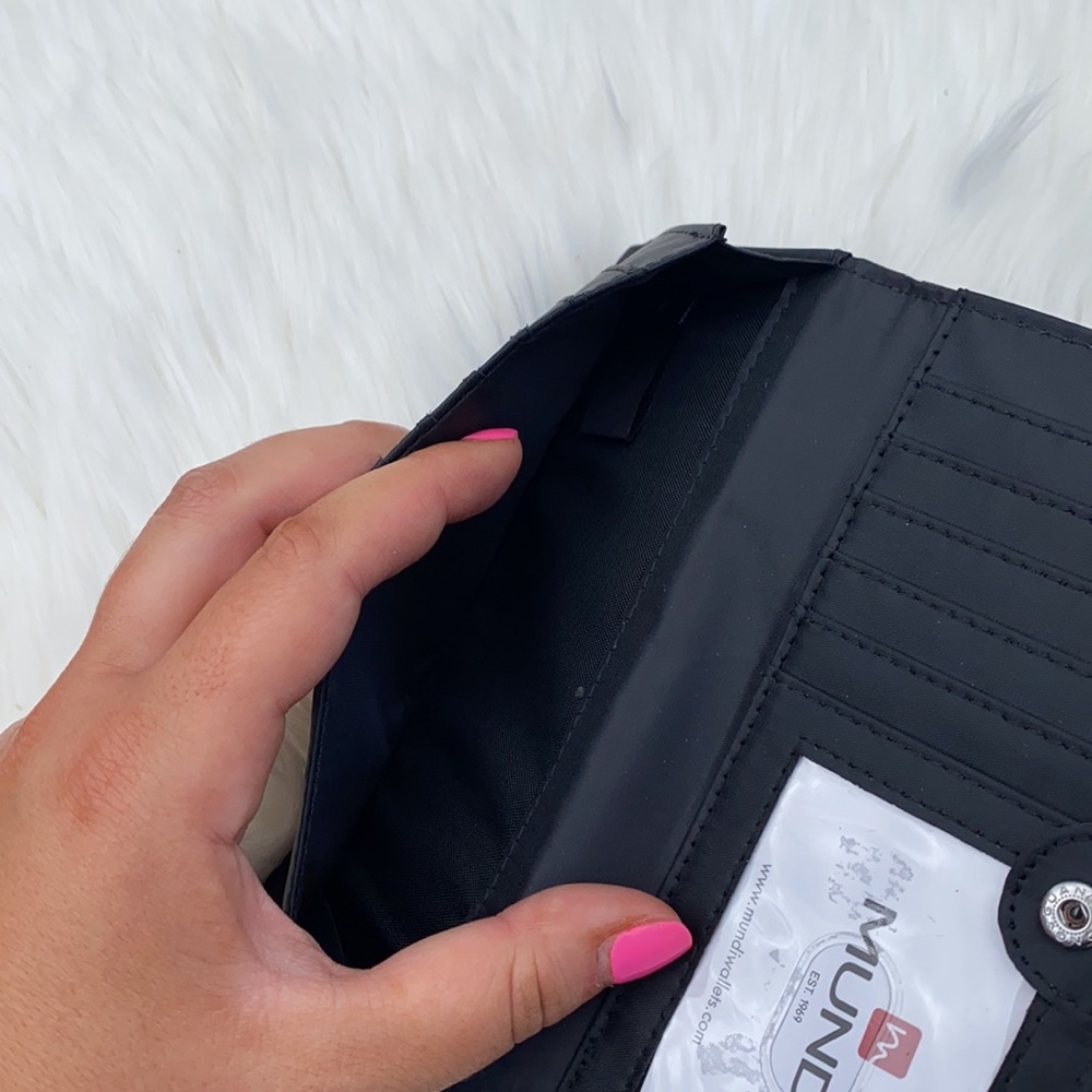 Mundi black & white patterned snap wallet - Picture 4 of 4